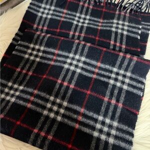 Burberrys Of London Cashmere / Wool Neck Scarf.